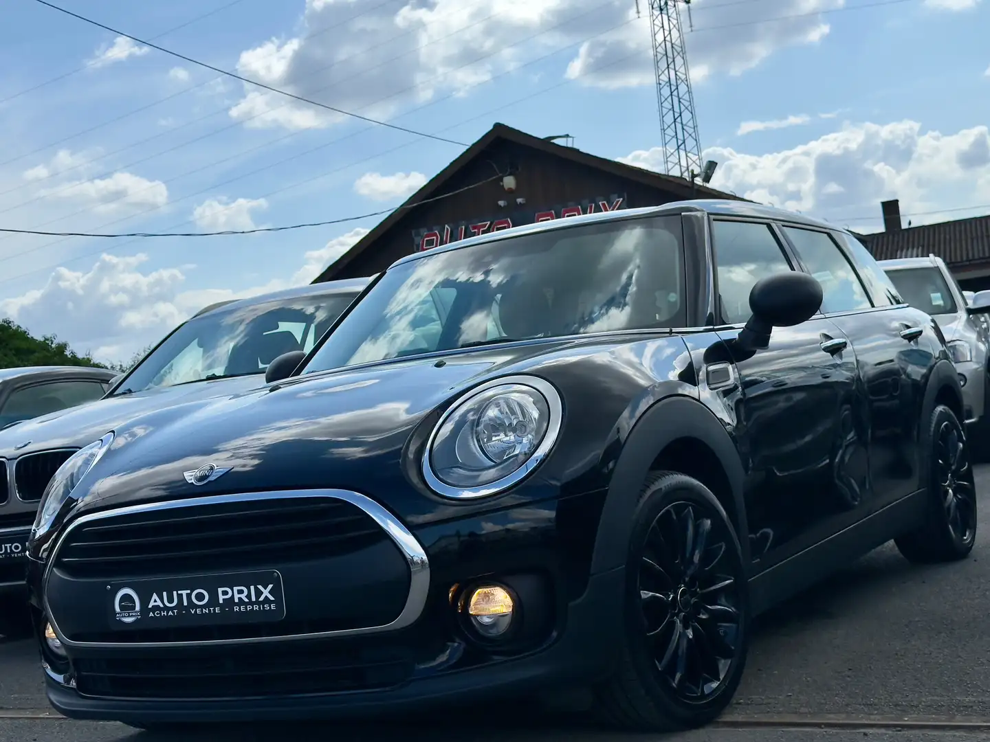 MINI One Clubman 1.5 Navi Front Assist Clim Auto Cruise Carnet Noir - 1