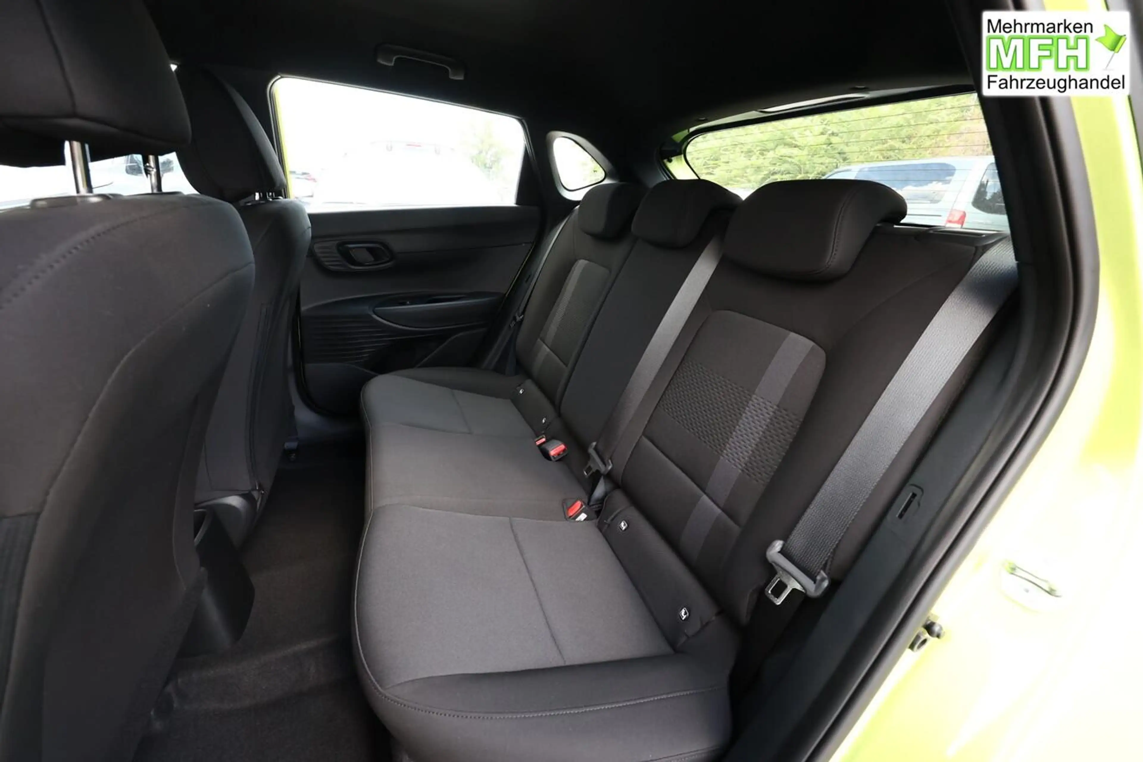 Hyundai i20 Blackline Blackl Nav CarPlay 16Z StyleP Temp Ka... — photo 9