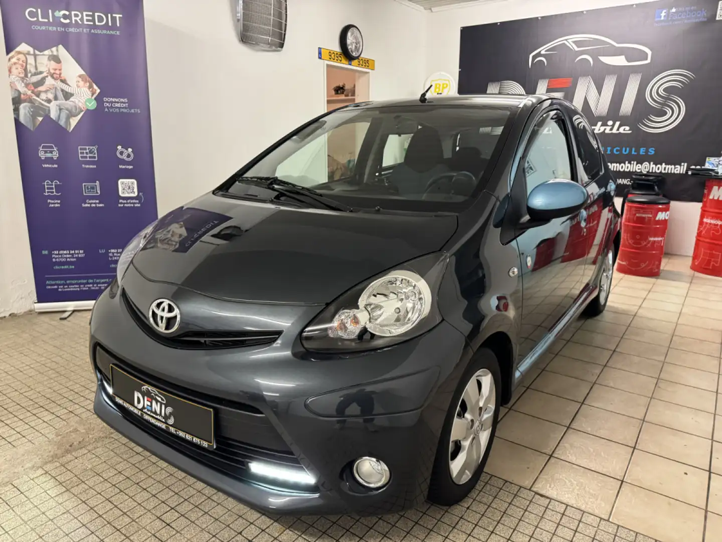 Toyota Aygo 1.0 Essence Color Edition !!9.651KM!! -1ière main- Gris - 1