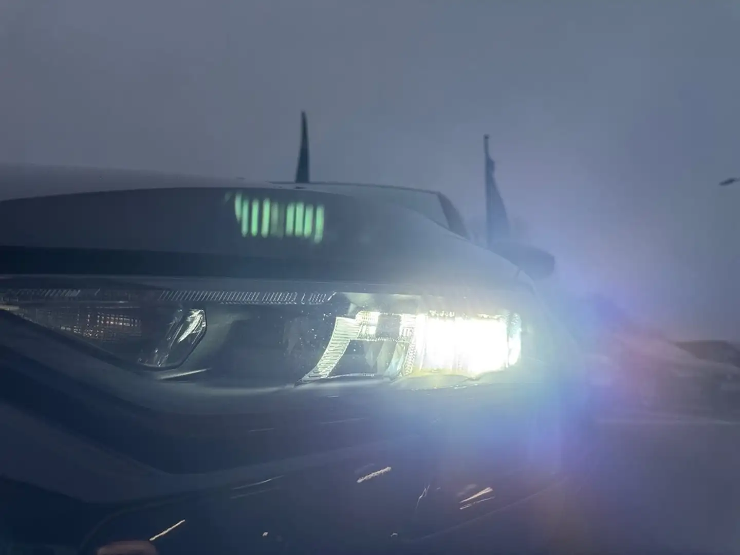 Audi A3 Sportback 1,0 TFSI Schwarz - 2