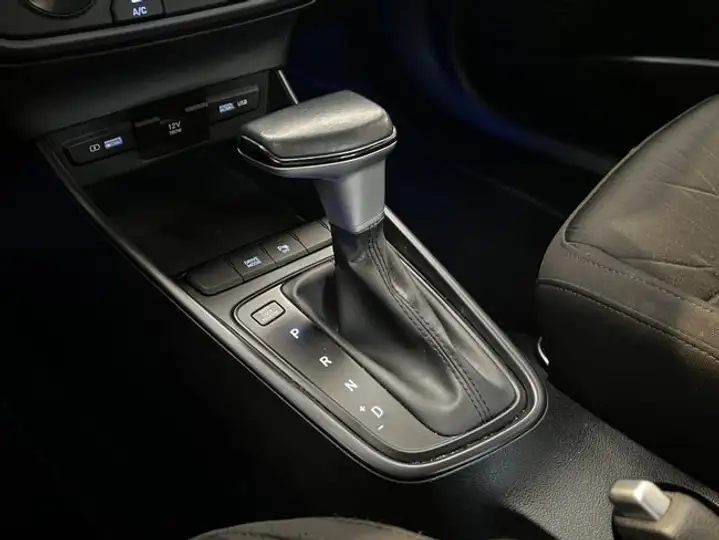Hyundai Bayon 1.0 TGDI 48V Maxx 2022, foto 23