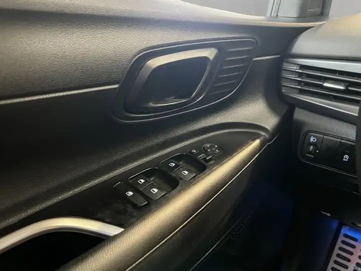 Hyundai Bayon 1.0 TGDI 48V Maxx 2022, foto 14