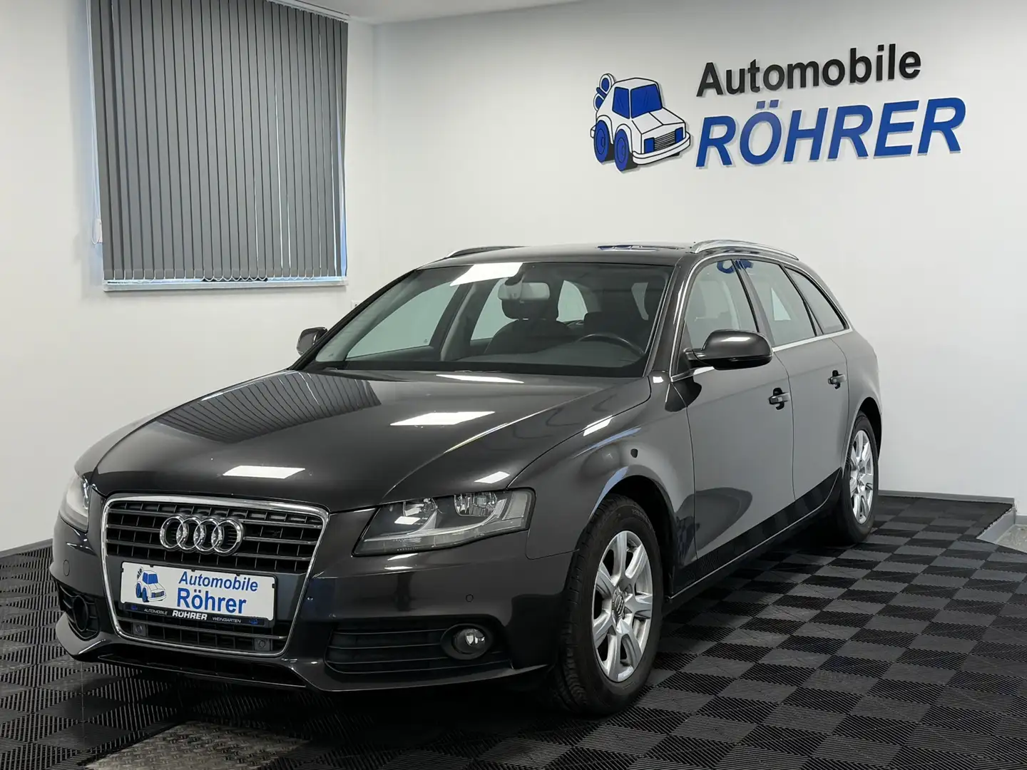Audi A4 1.8 TFSI Automatik Grijs - 1