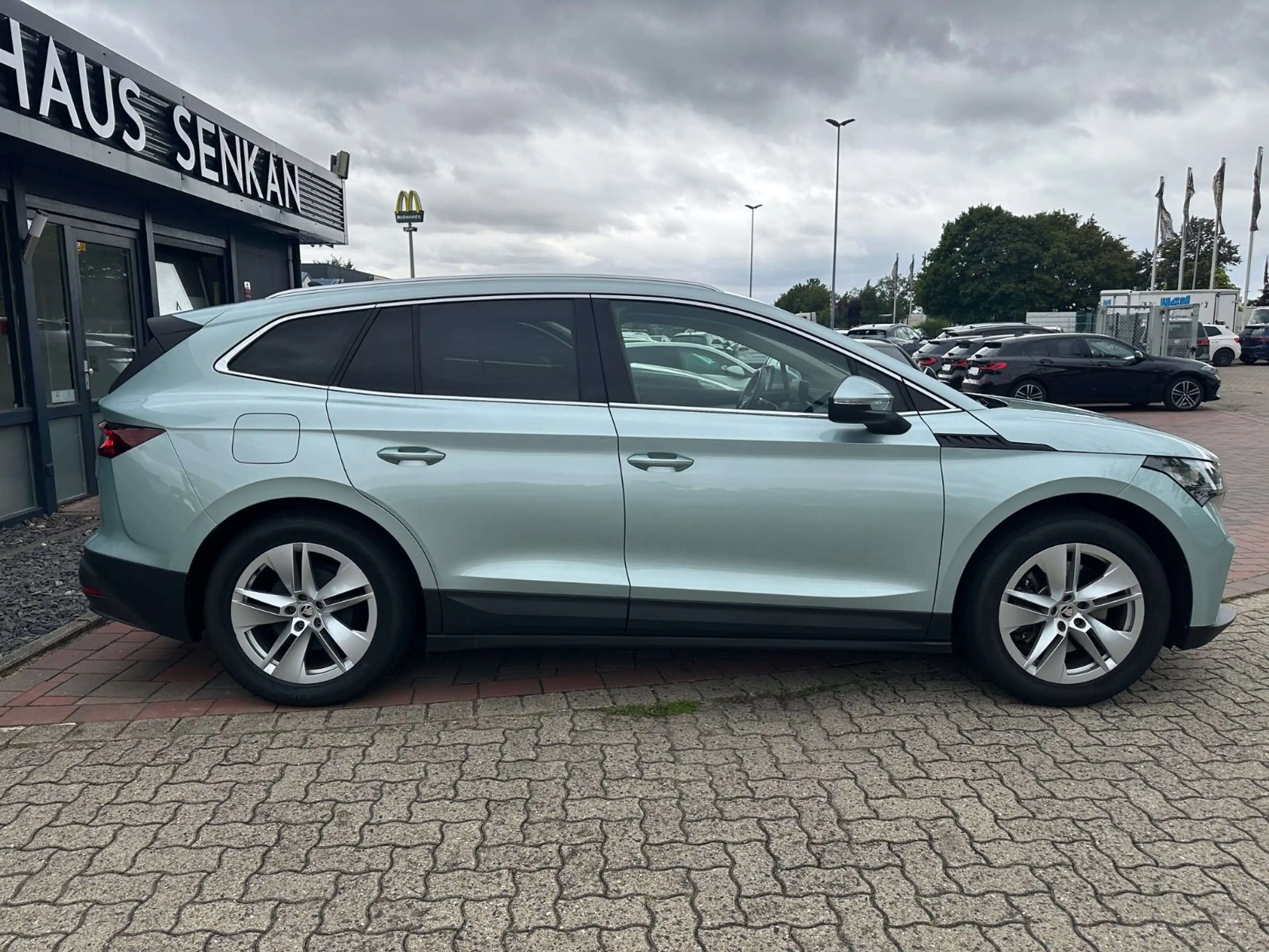Skoda Enyaq 80 Loft*R-CAM*LED*KEYLESS*NAVI*VIRTUAL* — photo 10