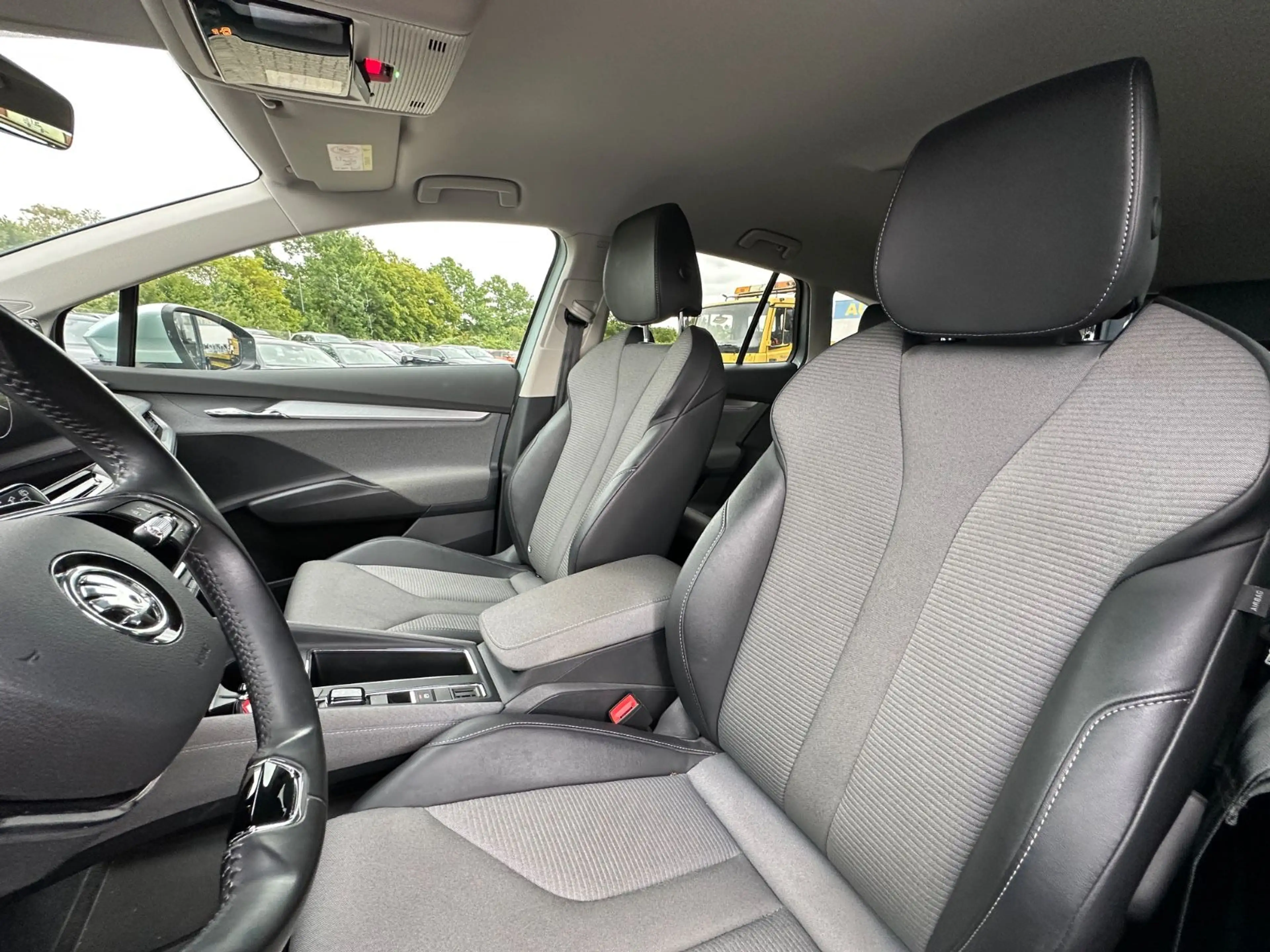 Skoda Enyaq 80 Loft*R-CAM*LED*KEYLESS*NAVI*VIRTUAL* — photo 13