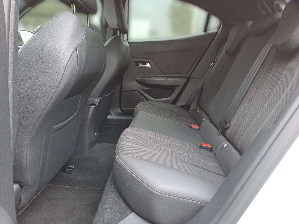 Opel Mokka E