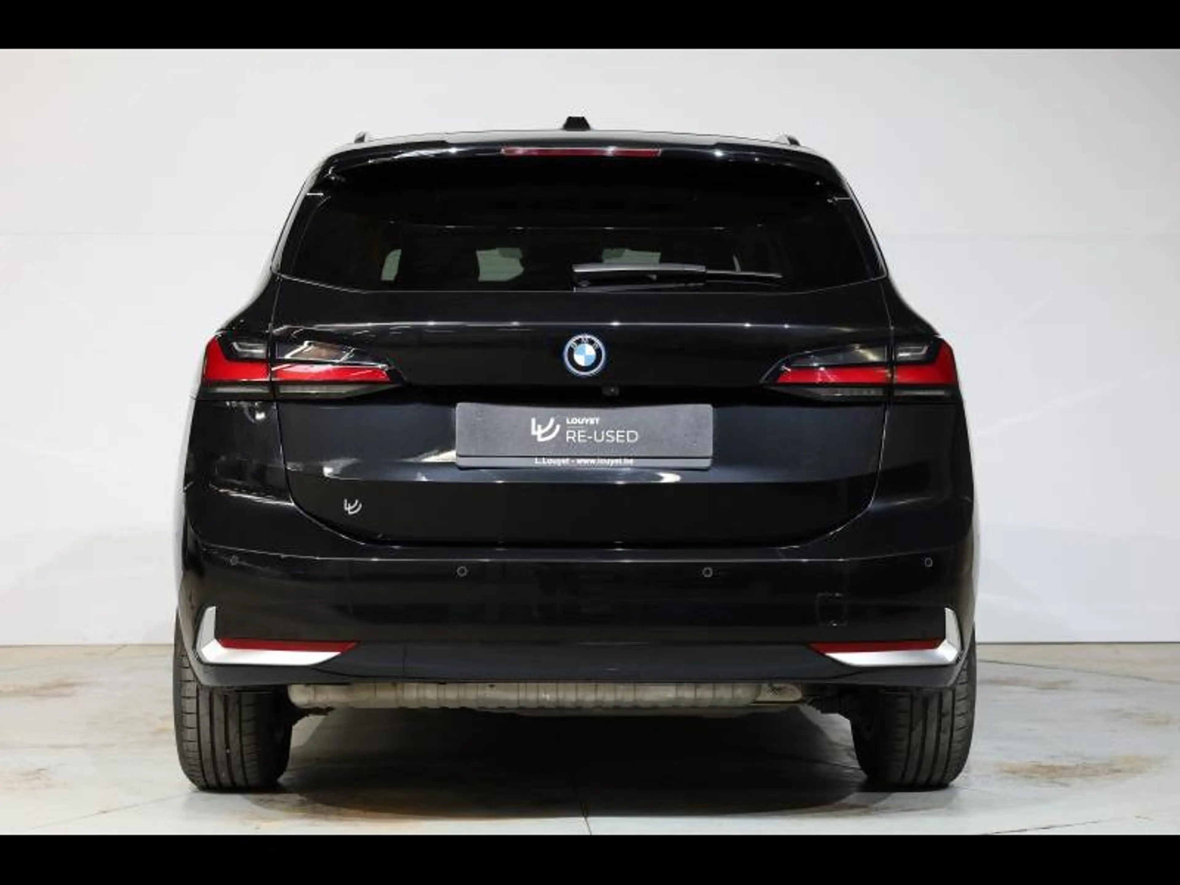 BMW 225 e xDrive Active Tourer — photo 4