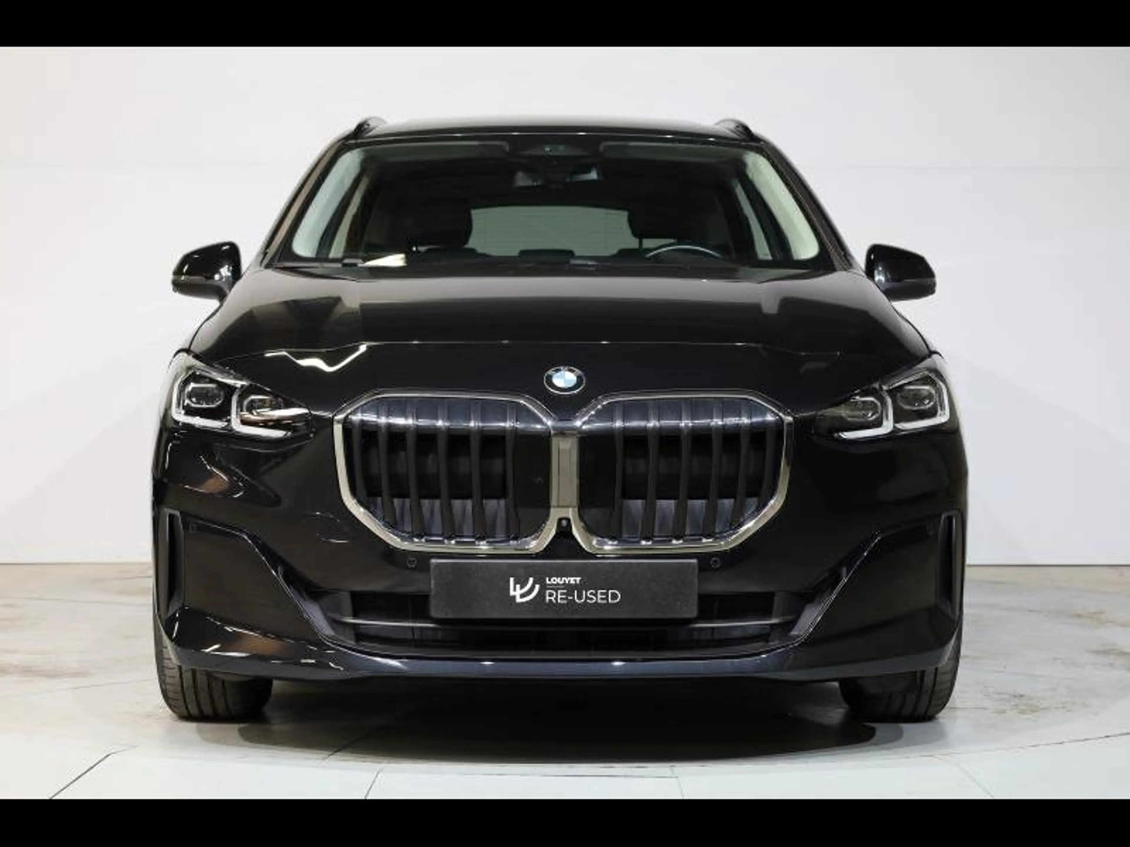 BMW 225 e xDrive Active Tourer — photo 2