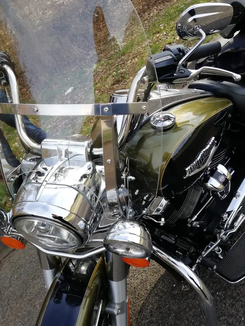 Harley-Davidson Road King Чорний - 1