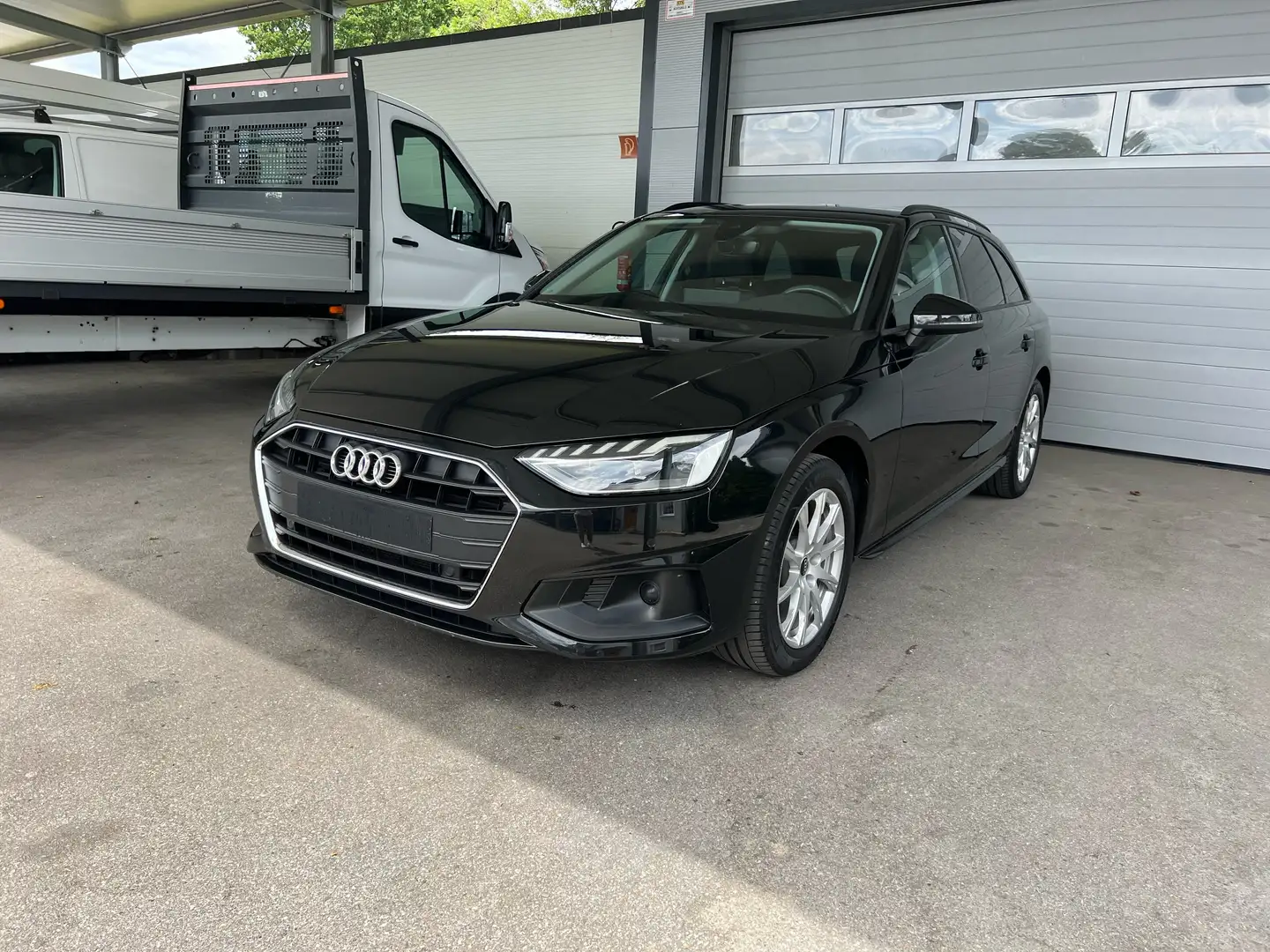 Audi A4 Avant 35 TDI S-tronic LED/LEDER/NAVI/ASSIST./17'' Schwarz - 2