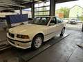 BMW 320 E36 Limousine | 1. Hand, Rentnerfahrzeug, TOP Blanc - thumbnail 12