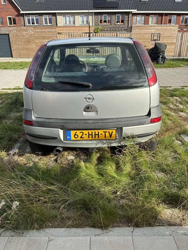 Opel Corsa 1.2-16V Comfort, foto 3