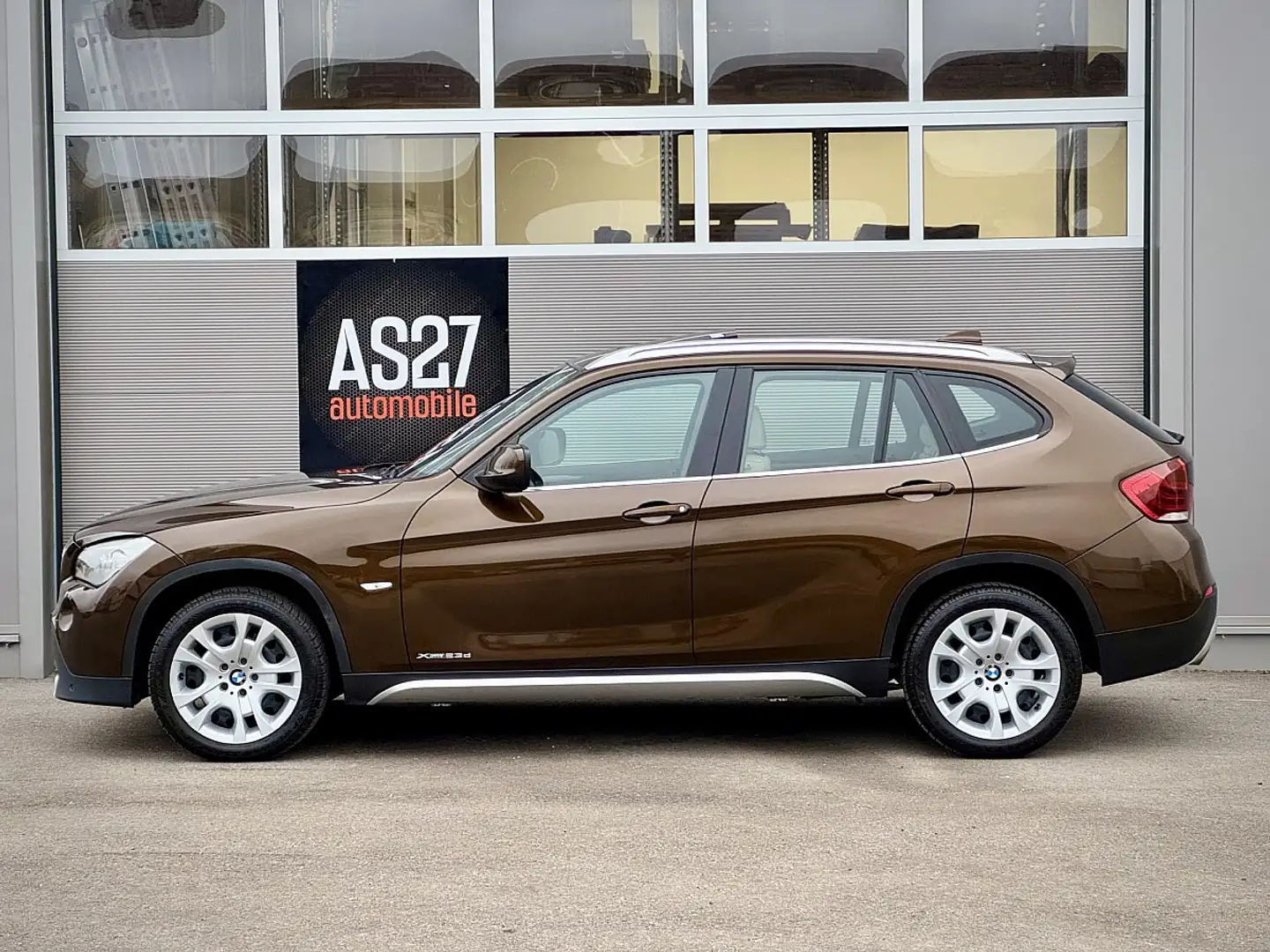 BMW X1 xDrive 23d Harman Kardon - Panoramadach - Weni... Braun - 2