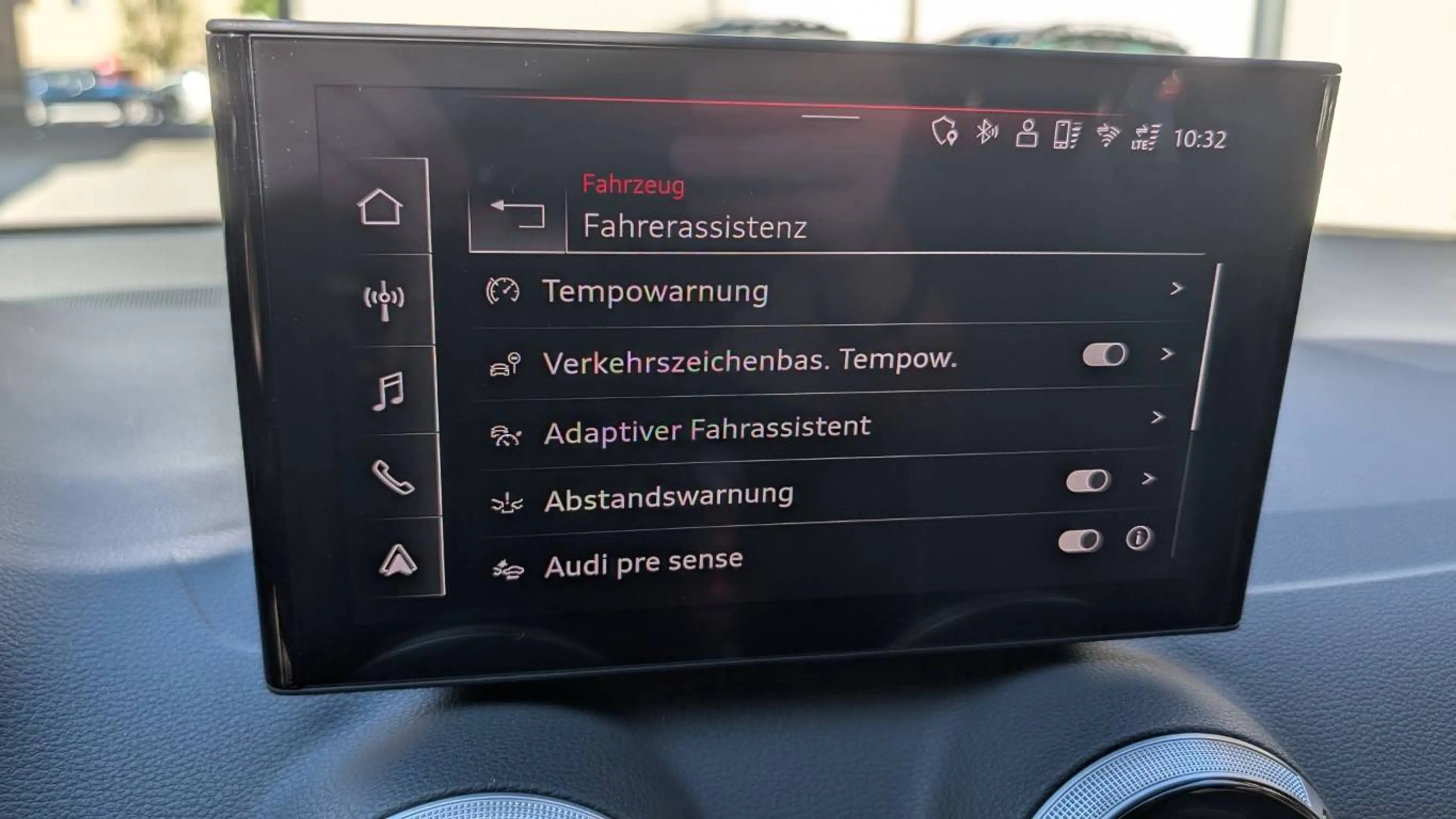 Audi Q2 35 TFSI S line | Side+Lane | Matrix | Keyless | Virtual Cockpit | Adapt. Cruise Control | Rückfahrkamera — photo 12