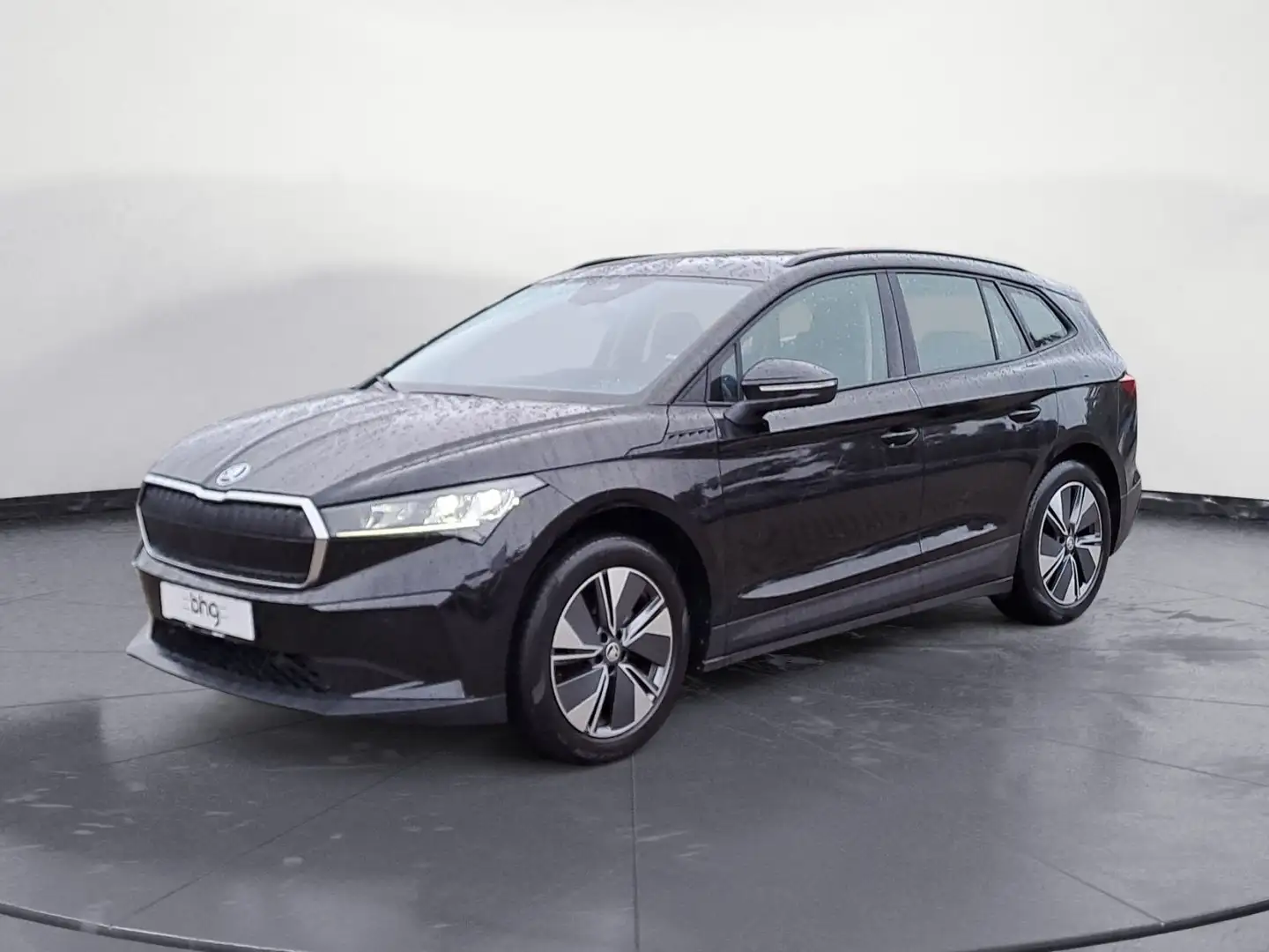 Skoda Enyaq iV 60 Schwarz - 2