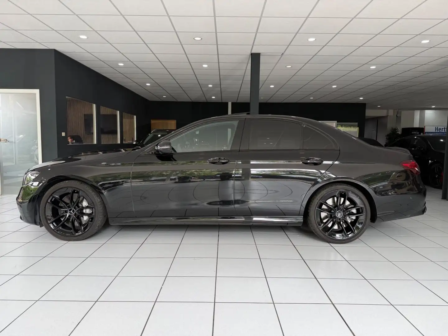 Mercedes-Benz E 53 AMG 4M+*WIDESC*PERF-AGA*MULTI-B*DISTR+*360° Schwarz - 2