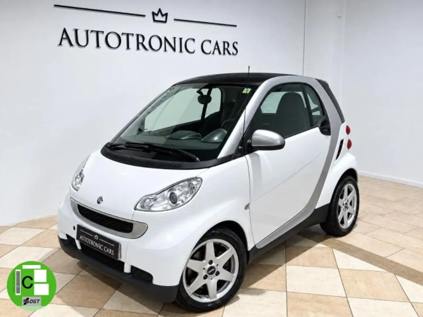 smart forTwo Coupé 52 mhd Passion Aut. Blanco - 1
