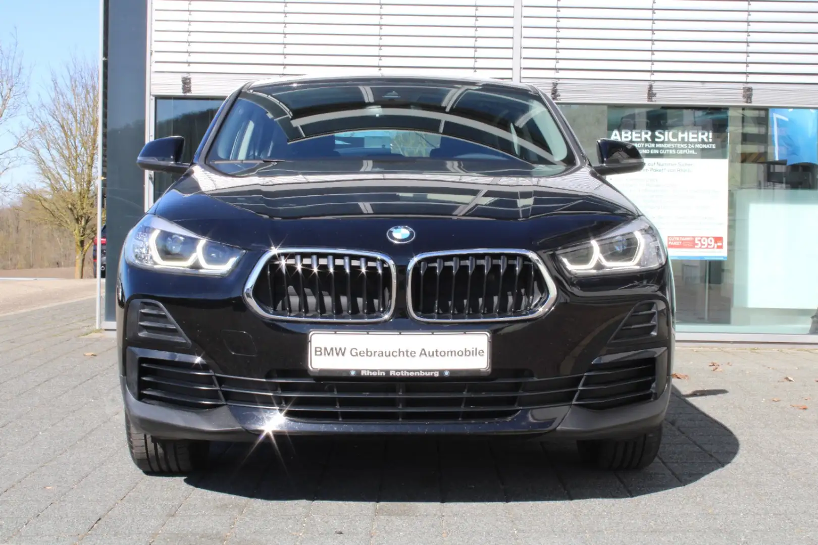 BMW X2 sDrive18d Navi LED AHK DAB SH Schwarz - 2