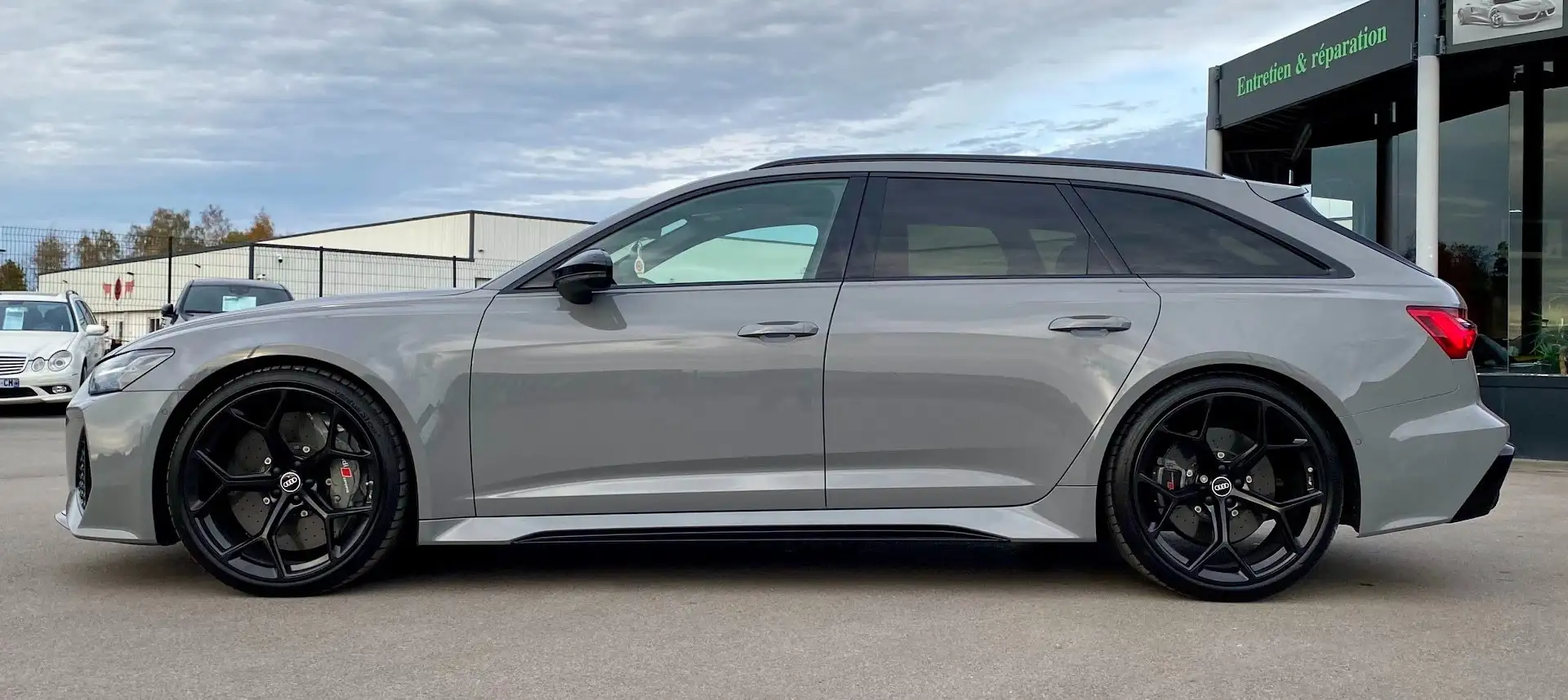 Audi RS6 (C8) / 4.0l V8 TFSI 600 CH BVA 8 Quattro / Gris - 2