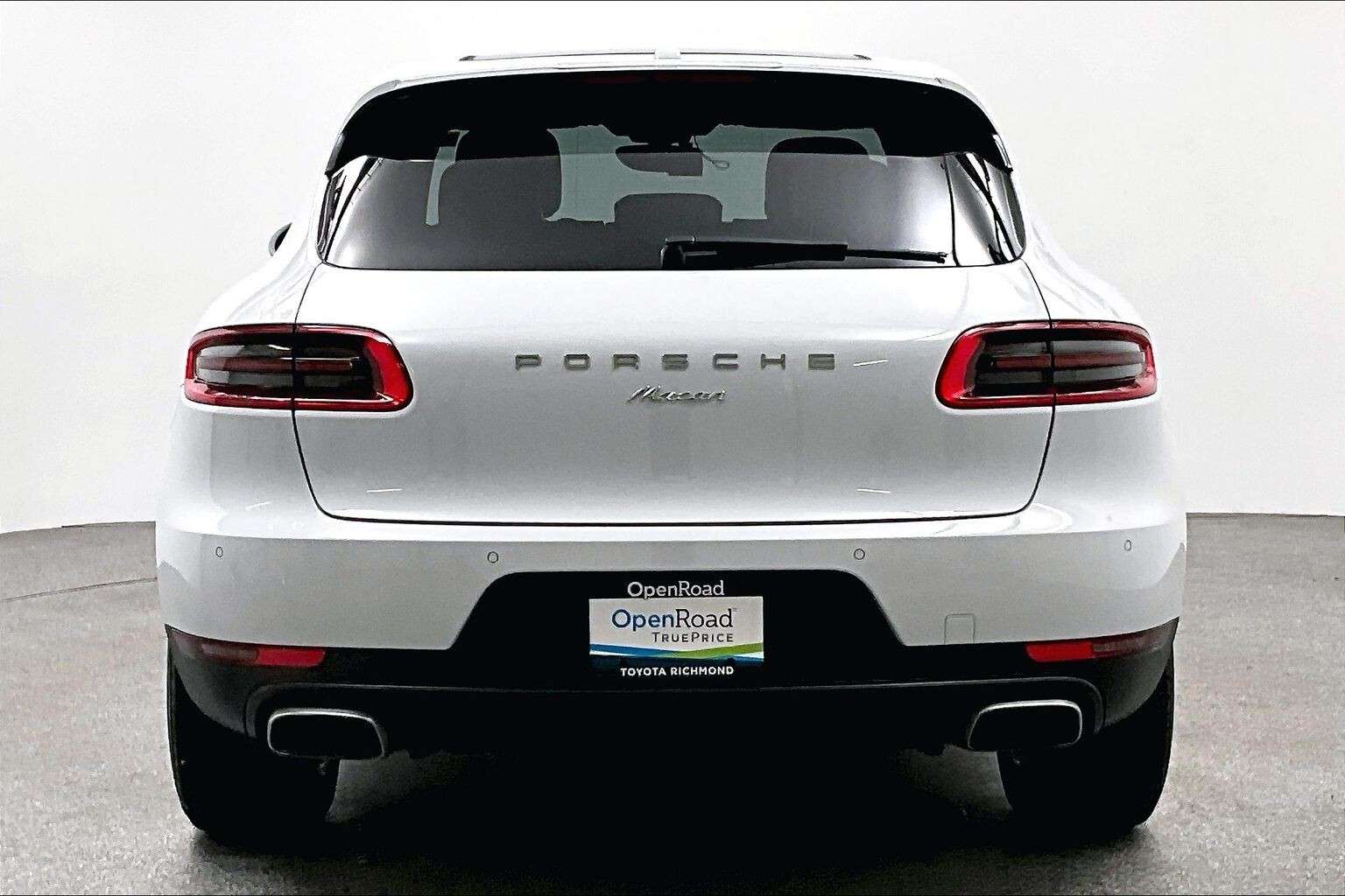 2018 Porsche Macan | No Accidents, One Owner, Full-210 Inspection! alt 5