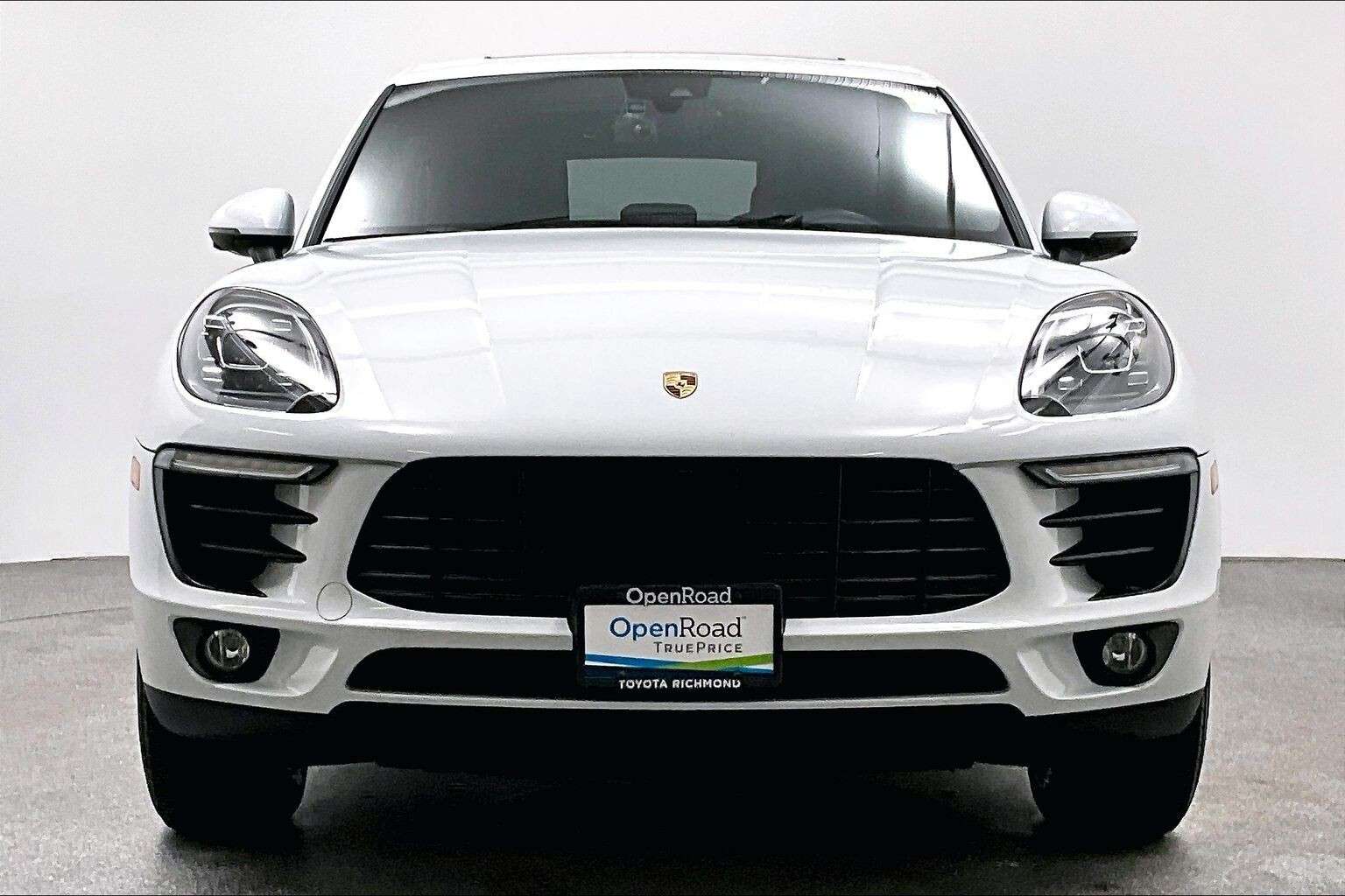 2018 Porsche Macan | No Accidents, One Owner, Full-210 Inspection! alt 2