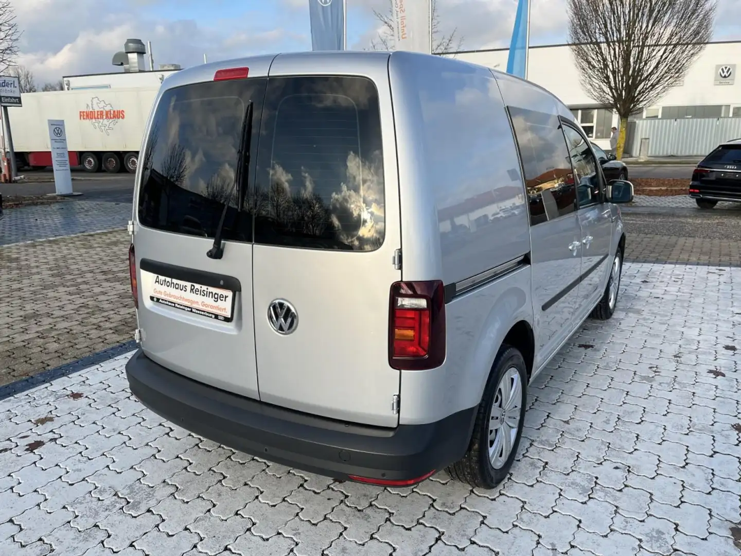 Volkswagen Caddy Kasten 1.4 TSI DSG Trendline (Navi, PDC,) Klima Silber - 2