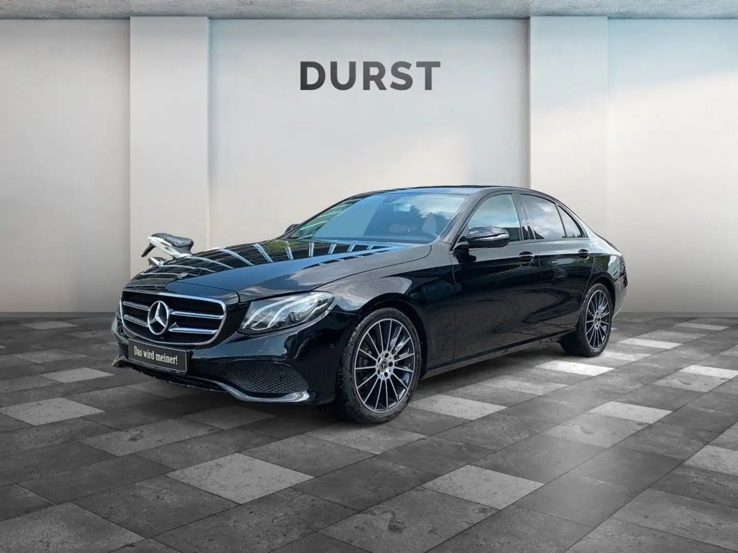 Mercedes-Benz E 220 AVA,KAMERA,TOTWINKEL,NIGHTP,SCHIEBEDACH Schwarz - 1