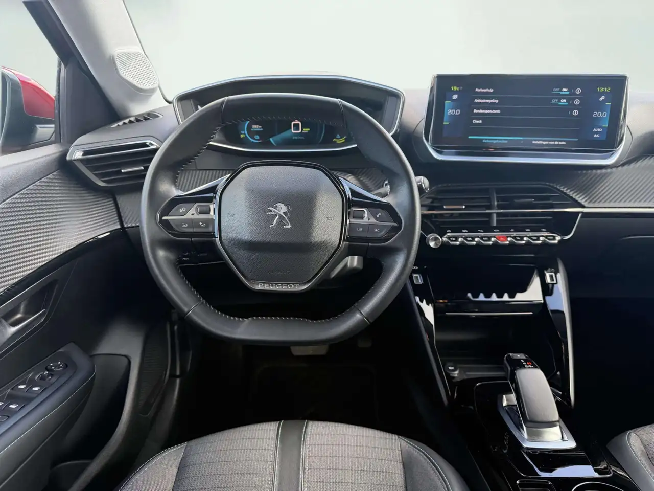 Peugeot E-208 EV Allure 50 kWh SOH 92% CarPlay Parkeersens, миниатюра 7