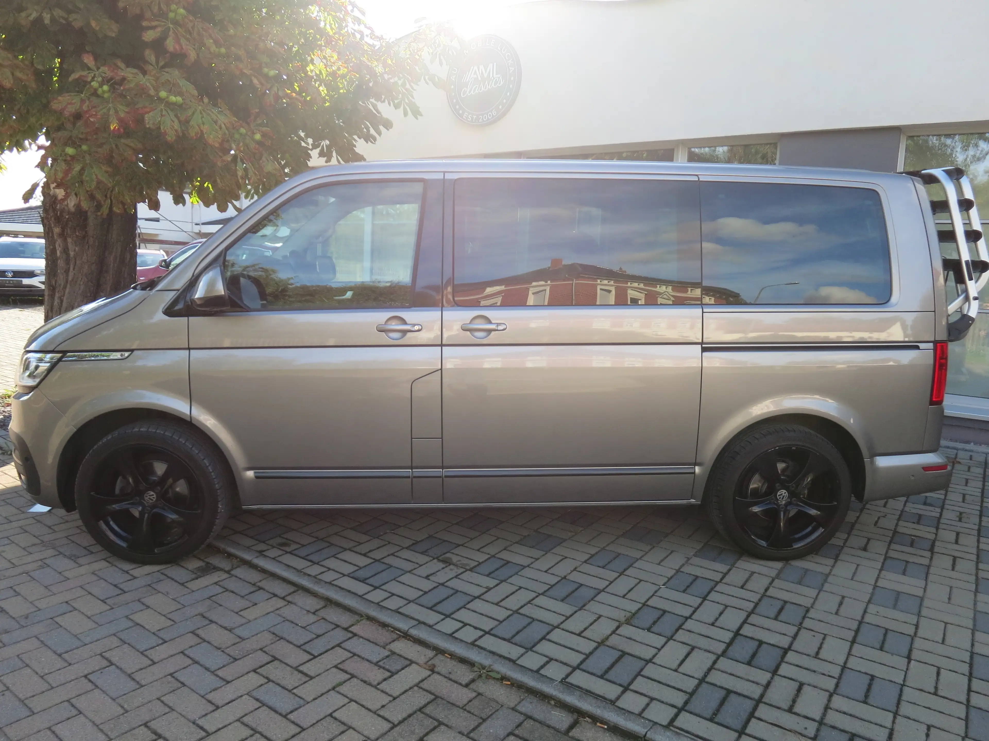 Volkswagen T6.1 Multivan Multivan Highline FWD LED STANDHEIZUNG DAB — photo 8