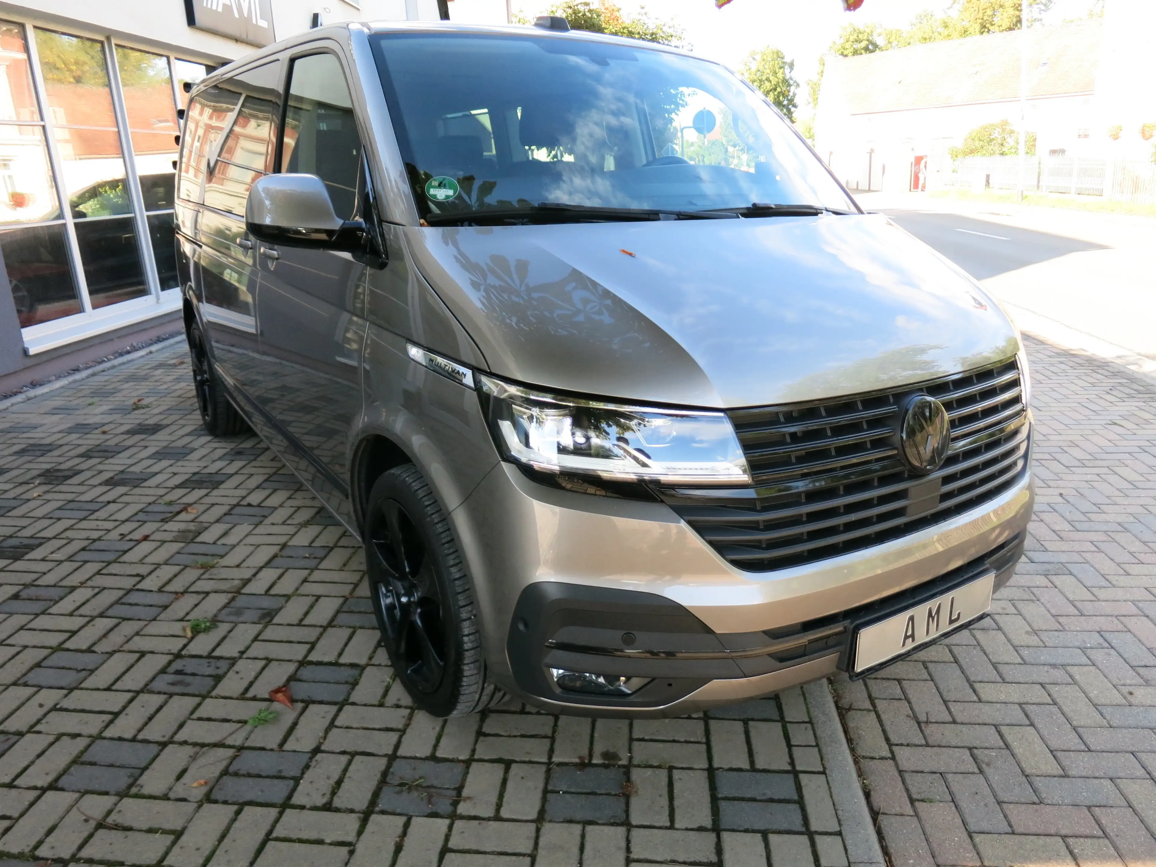 Volkswagen T6.1 Multivan Multivan Highline FWD LED STANDHEIZUNG DAB — photo 3