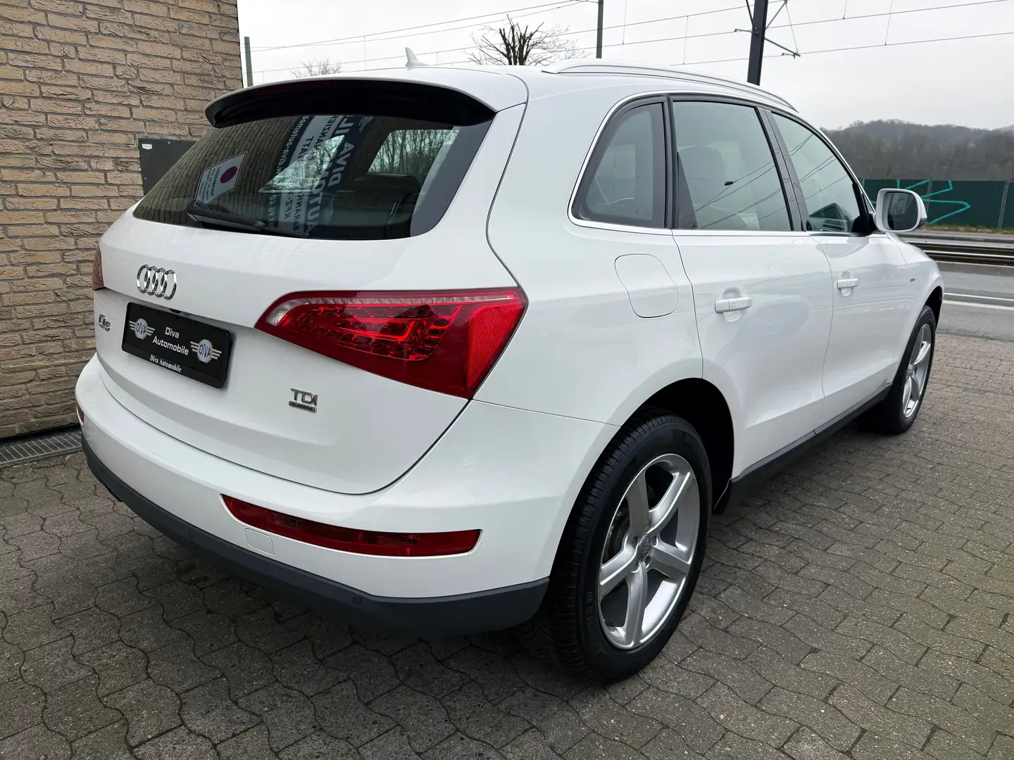 Audi Q5 2.0 TDI quattro S Line 1.Hand, Automatik Weiß - 2