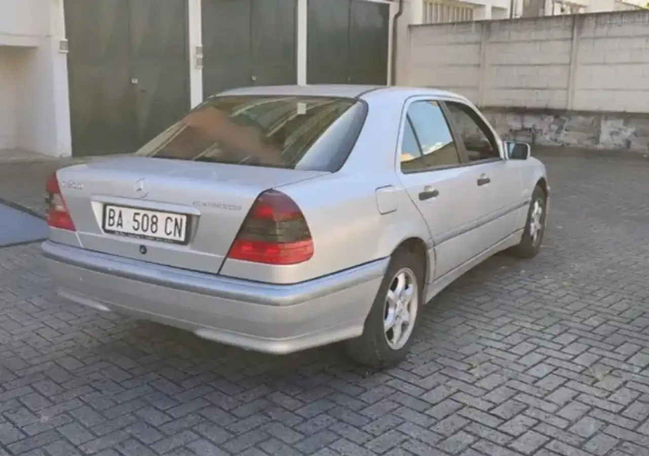 Mercedes-Benz C 200 KOMPRESSOR Classic 192cv con CRS, foto 2