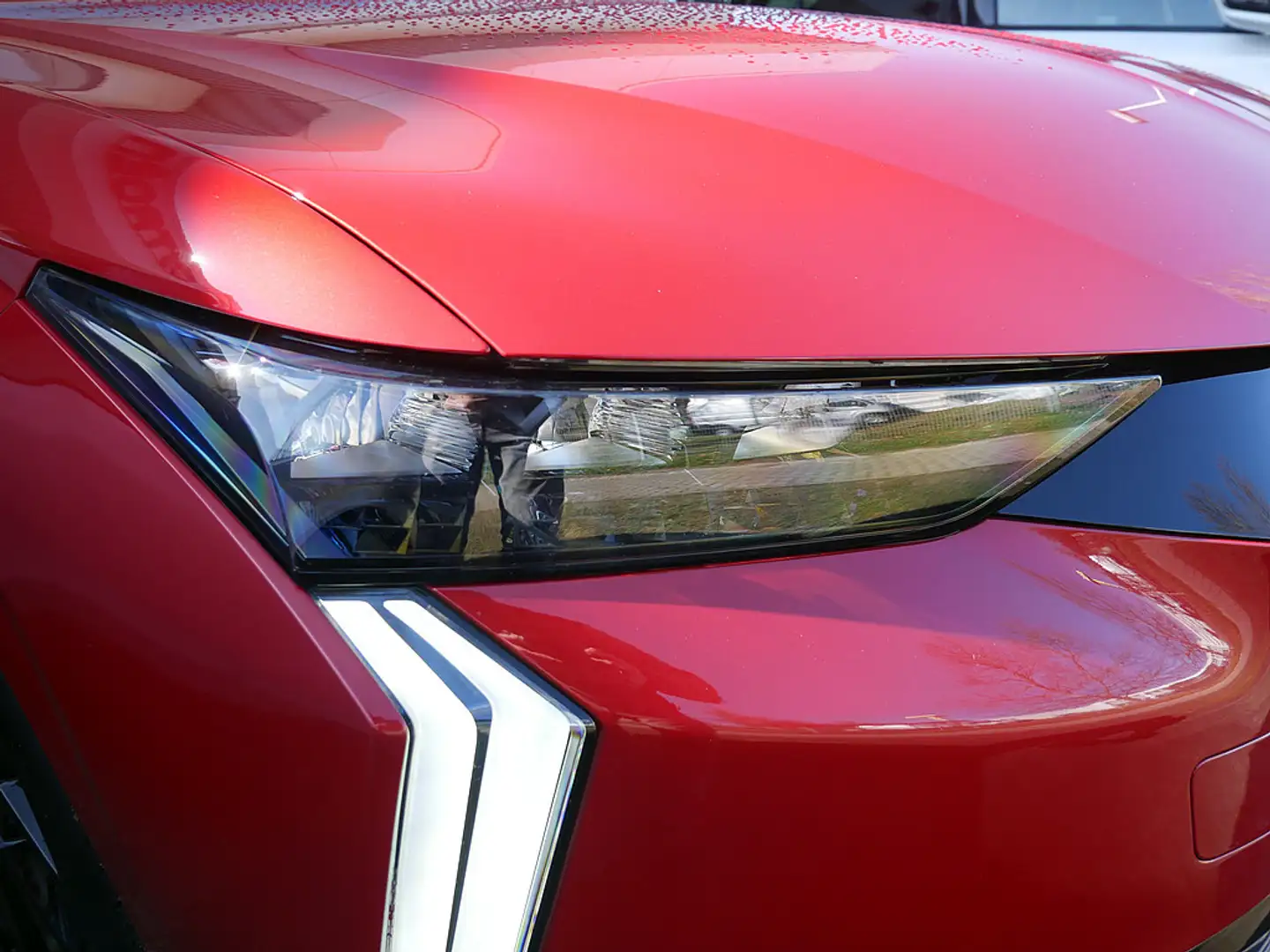 DS Automobiles DS 4 PureTech 130 Performance Line KAMERA LED Rot - 2