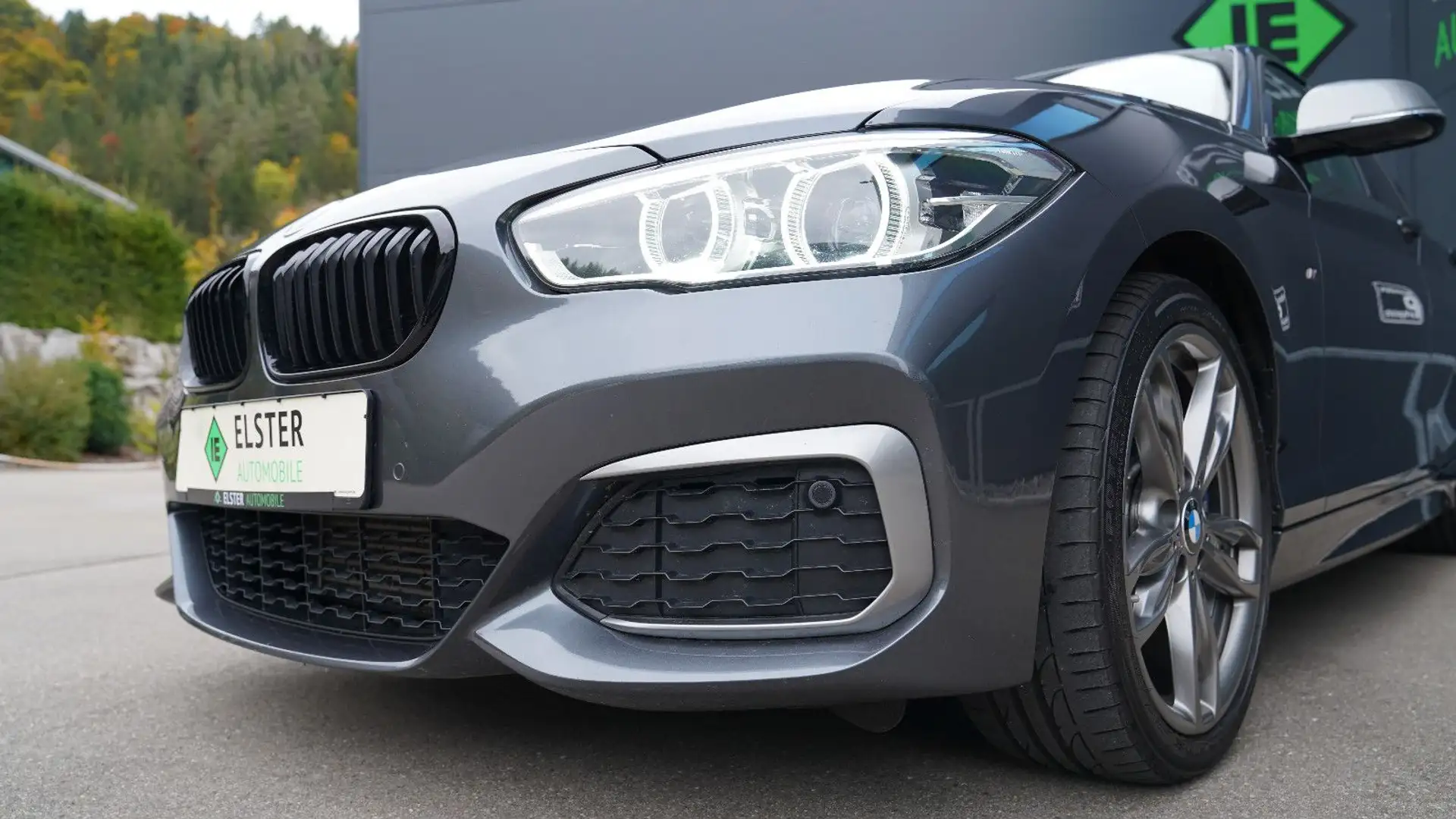 BMW 135 i Klimaauto,LED,Winterp,PDC,Multilf,5Türen Grau - 2