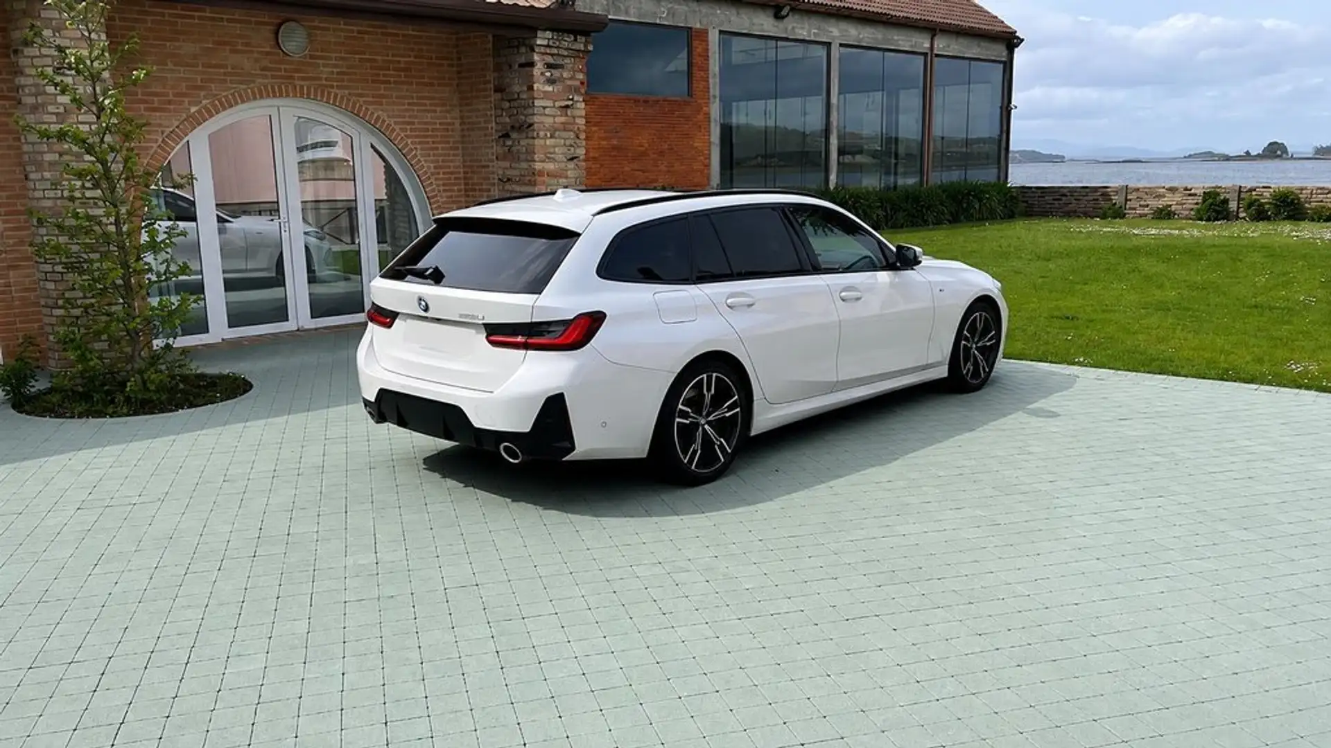 BMW 320 320d - 2
