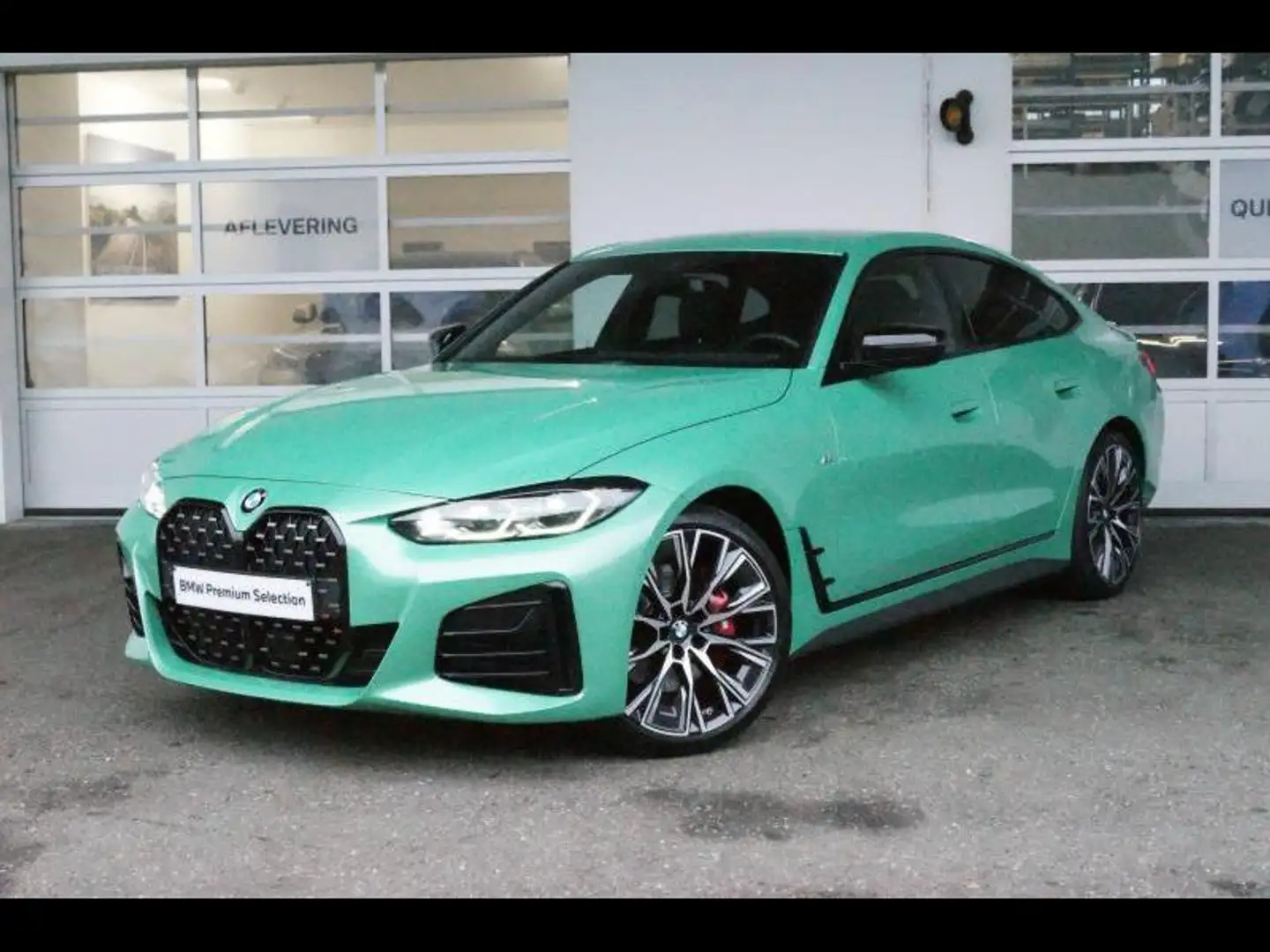 BMW 420 Fame Green II Met. SPECIAL REQ Groen - 1