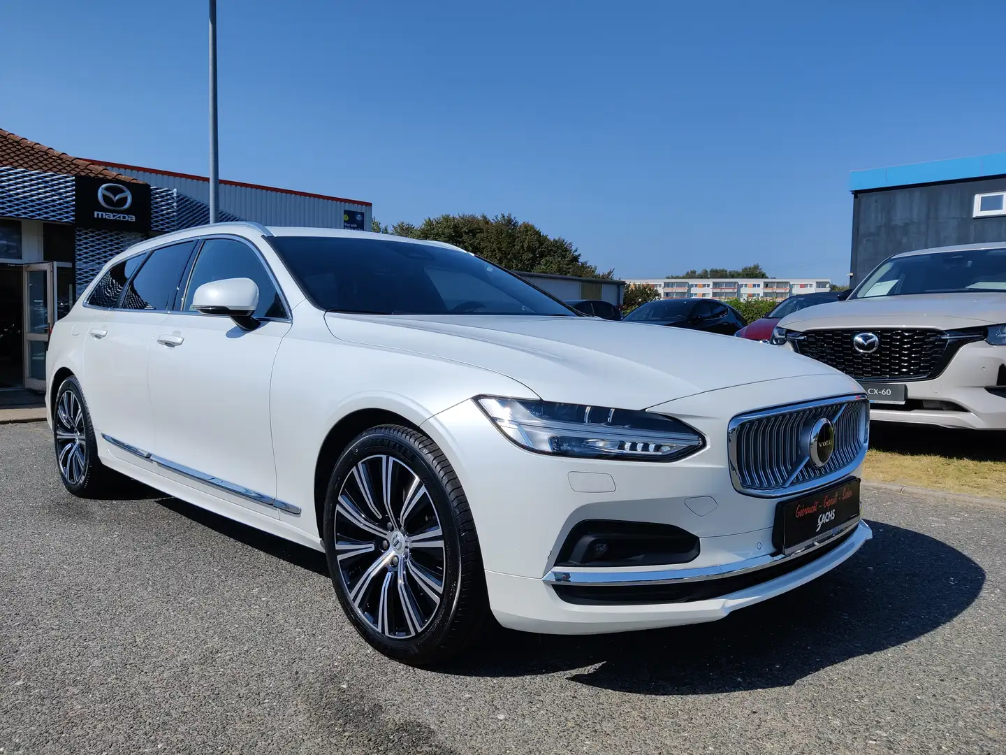 Volvo V90 B4 Diesel Plus Bright Automatik LED AHK Weiß - 2