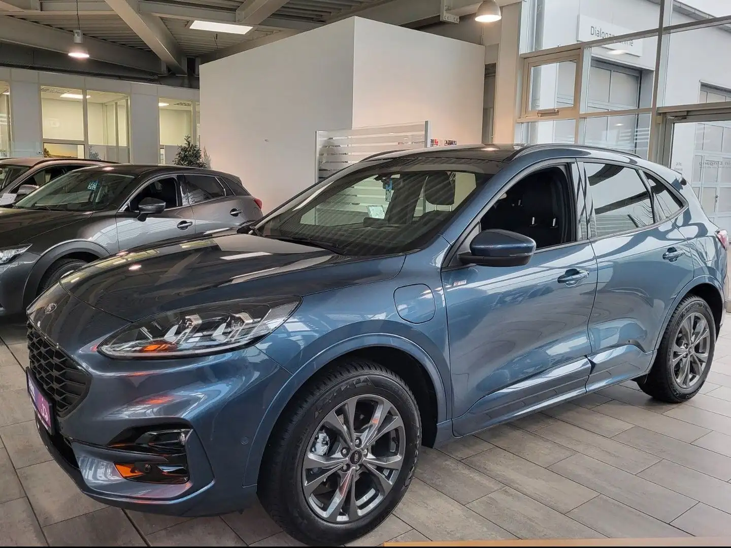 Ford Kuga PHEV ST-Line X PANO/WINTER-P./NAVI/HEAD-UP Blau - 2