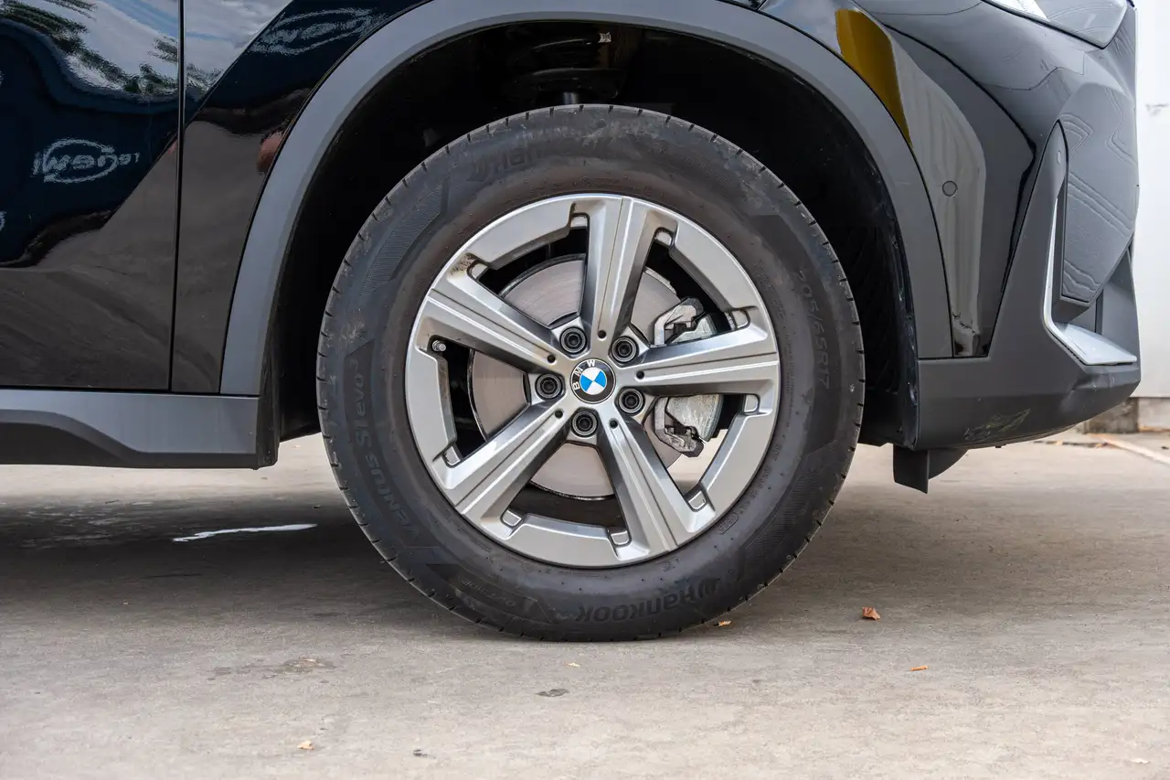 BMW X1 sDrive18i Comme neuve Cuir Caméra GARANTIE BMW, миниатюра 29