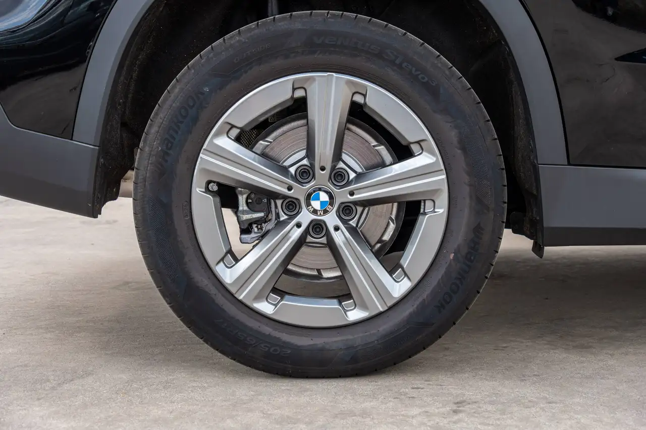 BMW X1 sDrive18i Comme neuve Cuir Caméra GARANTIE BMW, миниатюра 30