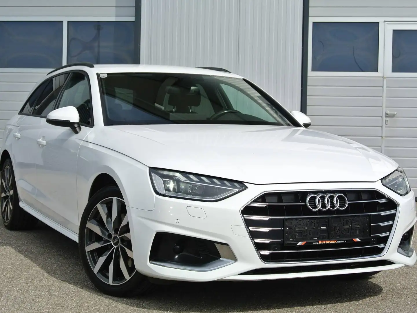 Audi A4 Avant 35 TDI S-tronci ** S-Line ** LED * RFK * virtual Cockpit Weiß - 1