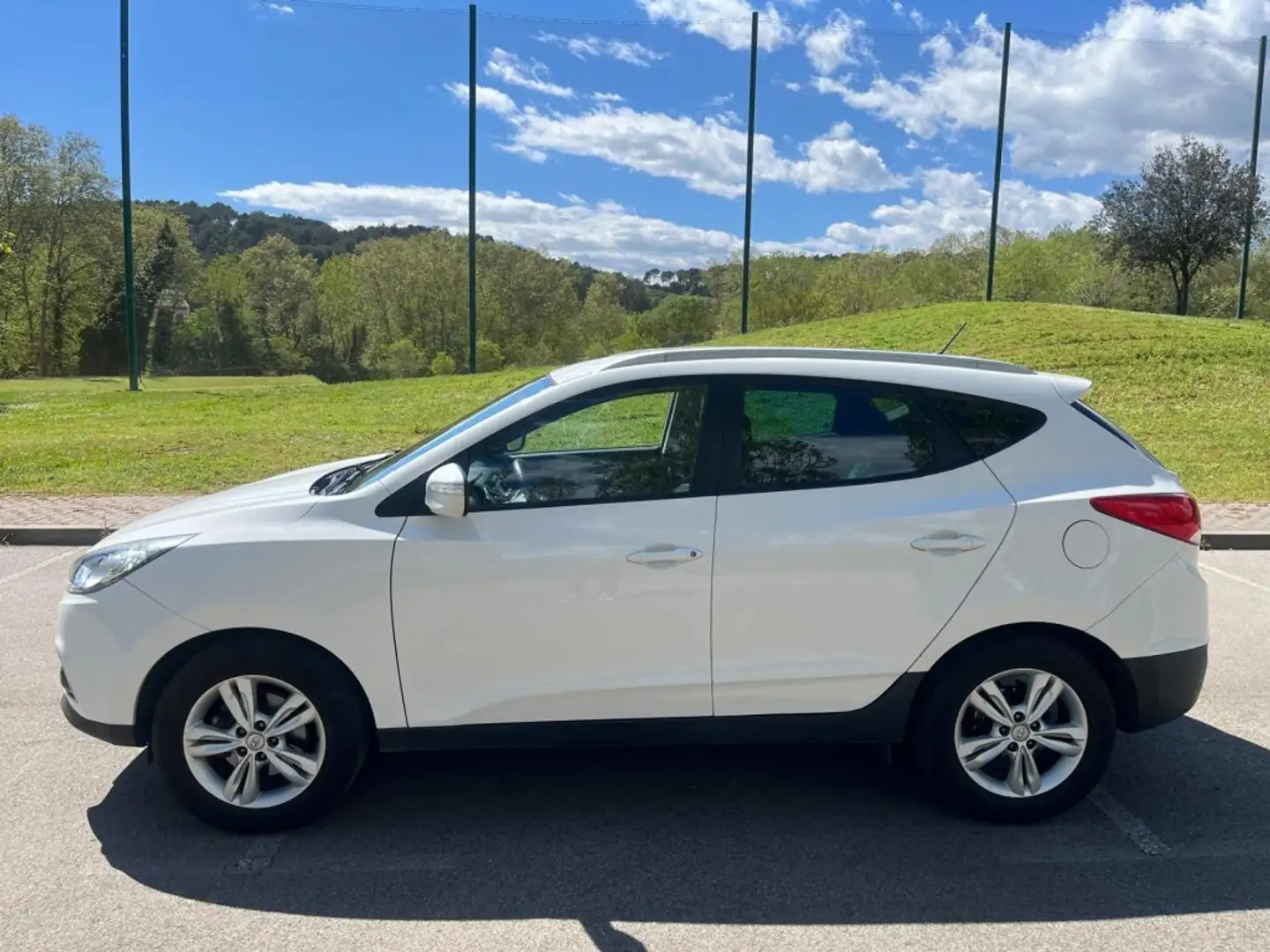 Hyundai iX35 1.7CRDI SLE Sky 4x2 Blanco - 2