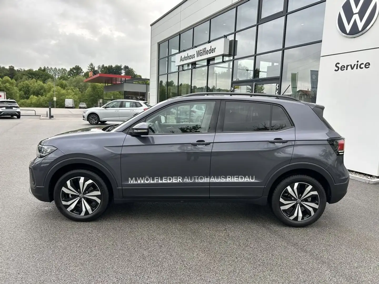 Volkswagen T-Cross Life 1.0 TSI DSG Grijs - 2