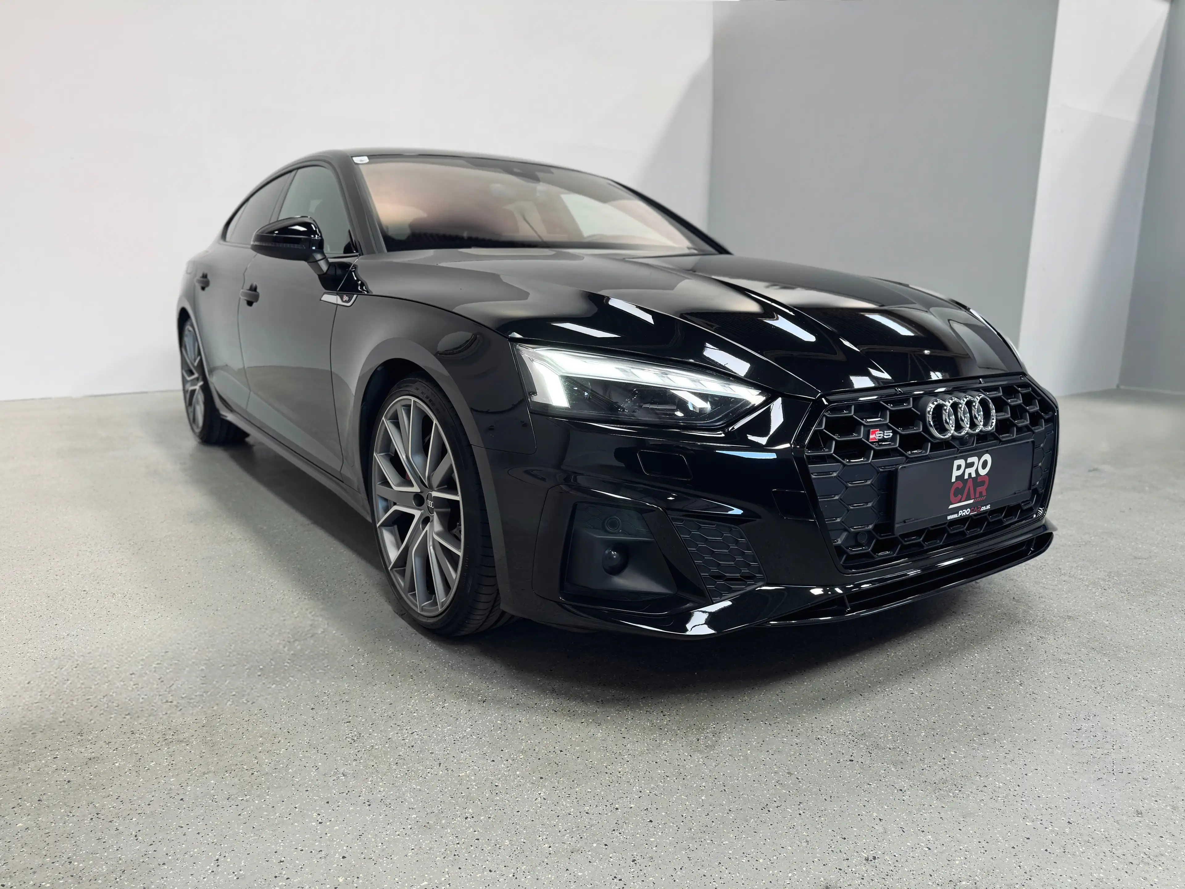 Audi S5 3.0 TDI quattro *Black Optik Package* — photo 3
