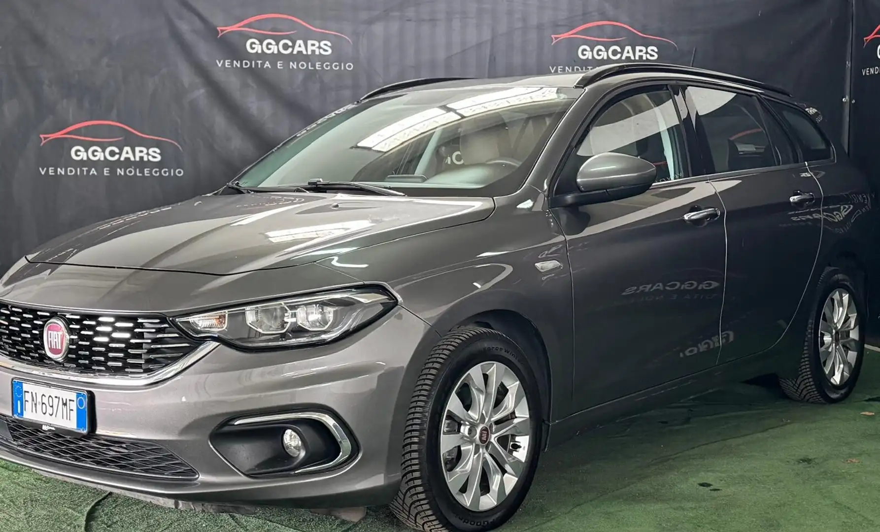 Fiat Tipo Tipo 1.6 Mjt S&S DCT SW S-Design Grau - 1