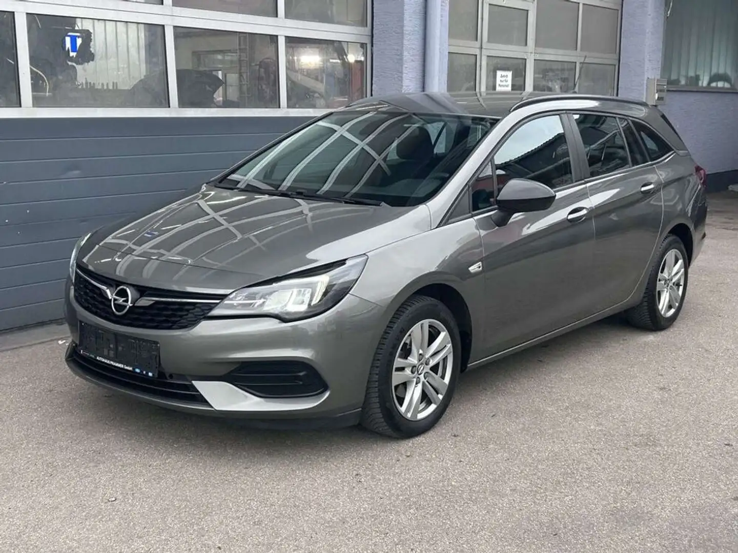Opel Astra Monatsaktion Sports Tourer 1.5d Grau - 1