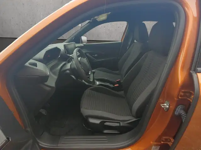 Peugeot 2008 view 9