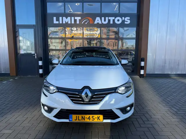 Renault Megane view 6