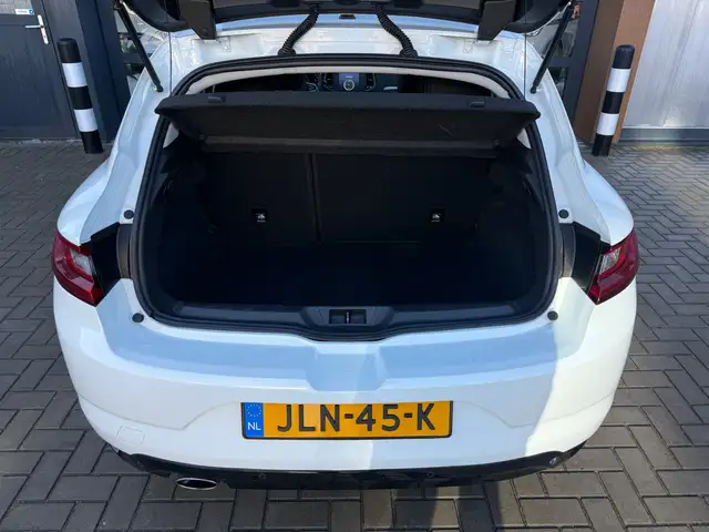 Renault Megane view 11