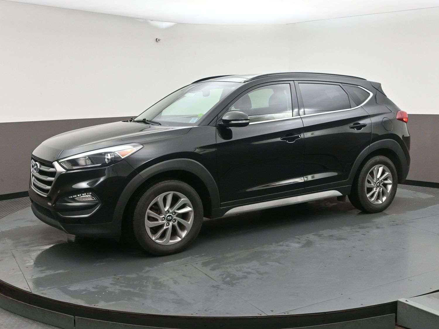 2017 Hyundai Tucson PREFERRED AWD Heated seats and steering, Fog light — снимка 1